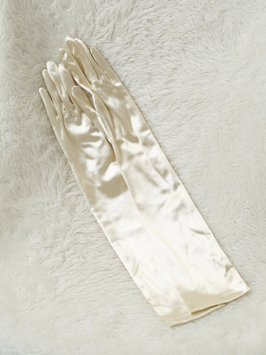手袋（ウエディングドレス用） / 濃いめのオフホワイト光沢長め